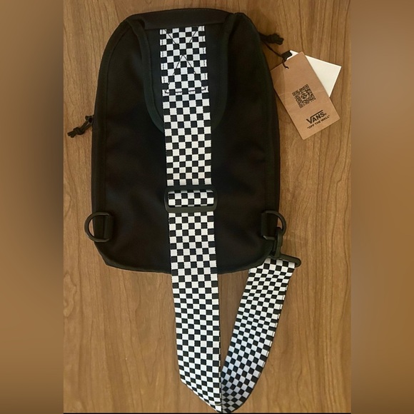 *NWT~ VANS~ “Frontside Novel” Black Slinger Backpack!! •Unisex, Awesome! - Picture 3 of 15